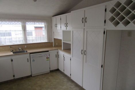 Photo of property in 1129 Fergusson Drive, Clouston Park, Upper Hutt, 5018