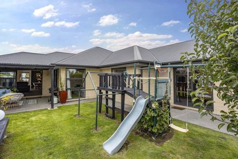 Photo of property in 13 Lancewood Way, Rangiora, 7400