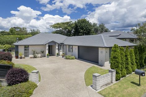 Photo of property in 16 Tranquil Grove, Omokoroa, 3114