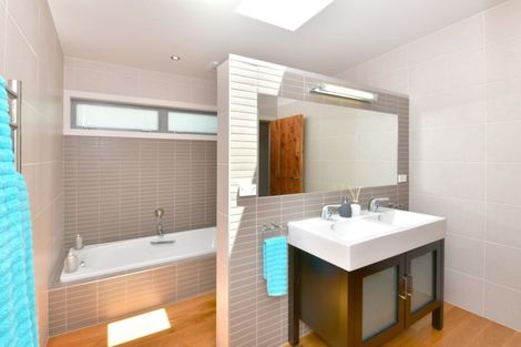 Photo of property in 118 The Circle, Manly, Whangaparaoa, 0930