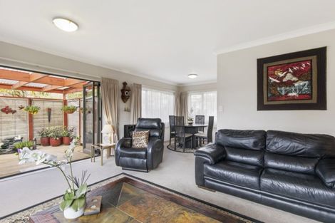Photo of property in 13 Dowman Place, Te Puke, 3119