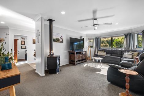 Photo of property in 10 Wouldbank Way, Welcome Bay, Tauranga, 3112