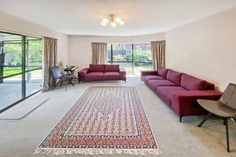 Photo of property in 18 Althorp Place, Avonhead, Christchurch, 8042