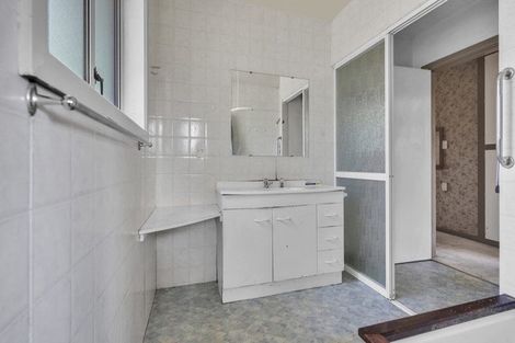 Photo of property in 48 Cranbrook Avenue, Burnside, Christchurch, 8053