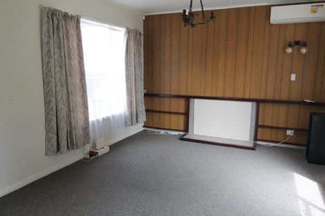 Photo of property in 14 Massey Avenue, Greenlane, Auckland, 1061