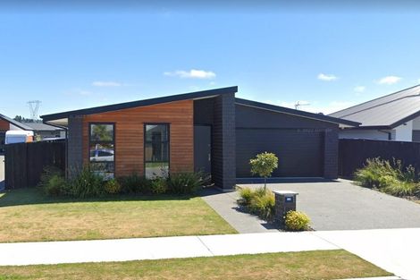 Photo of property in 28 Chatsworth Avenue, Rangiora, 7400