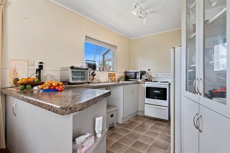 Photo of property in 90 Pohutukawa Drive, Owhata, Rotorua, 3010