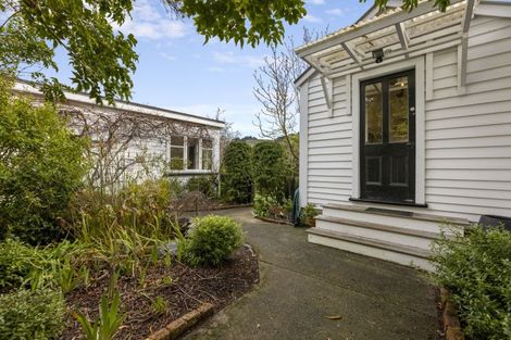 Photo of property in 2 Downes Road, Roseneath, Port Chalmers, 9023