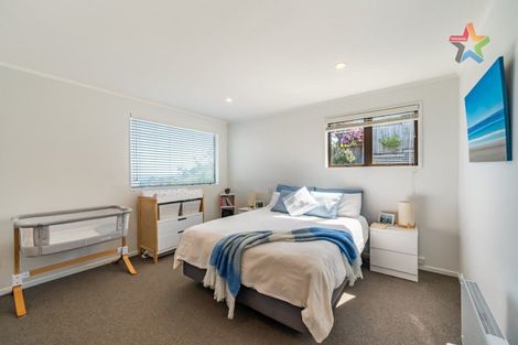 Photo of property in 24 Matuhi Street, Tirohanga, Lower Hutt, 5010