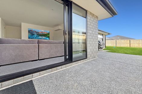 Photo of property in 92 Lady Isaac Drive, Rolleston, 7615
