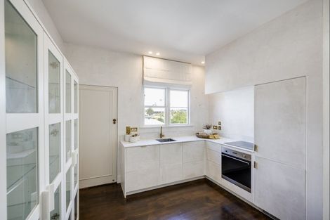 Photo of property in 541c Marine Parade, Napier South, Napier, 4110