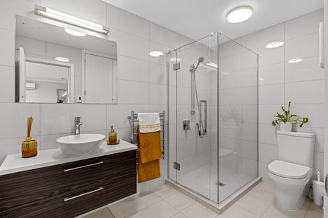 Photo of property in 62 Rewa Rewa Lane, Orewa, 0931