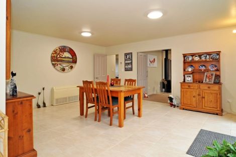 Photo of property in 1 Kereru Close, Halfway Bush, Dunedin, 9010