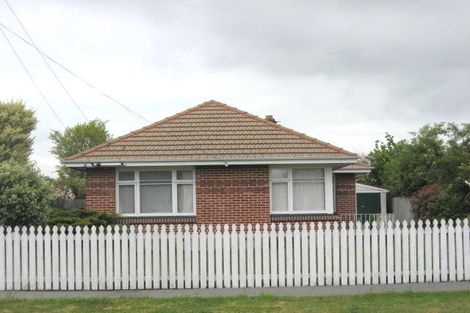 Photo of property in 37 Liverton Crescent, Bishopdale, Christchurch, 8053