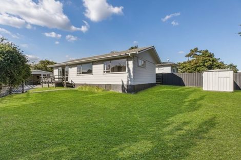 Photo of property in 8 Carbery Place, Manurewa, Auckland, 2102