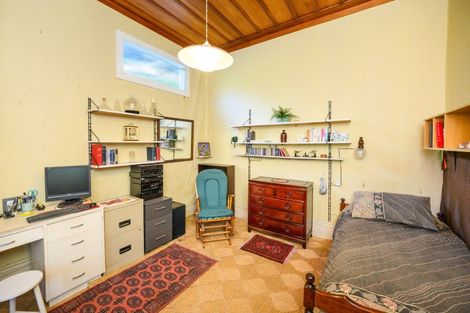 Photo of property in 19 Pahiatua Street, Hokowhitu, Palmerston North, 4410