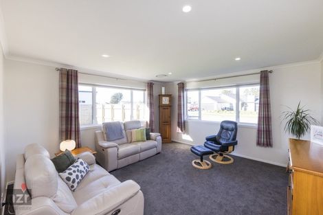 Photo of property in 20 George Street, Bulls, 4818