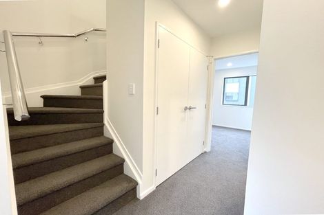 Photo of property in 6/327 Glengarry Road, Glen Eden, Auckland, 0602