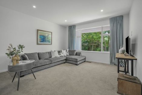 Photo of property in 23 Pukatea Street, Eastbourne, Lower Hutt, 5013