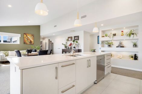 Photo of property in 60a The Boulevard, Papamoa Beach, Papamoa, 3118