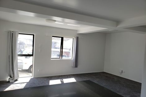 Photo of property in 18 Heathberry Close, Papatoetoe, Auckland, 2025