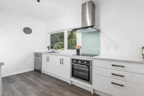 Photo of property in 33 Thomas Street, Stokes Valley, Lower Hutt, 5019