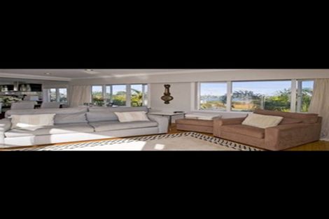 Photo of property in 1 Pine Ridge Terrace, Hauraki, Auckland, 0622