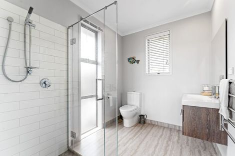 Photo of property in 4 Kiwa Crescent, Gulf Harbour, Whangaparaoa, 0930