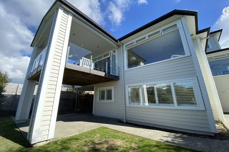 Photo of property in 9 Castor Bay Road, Castor Bay, Auckland, 0620