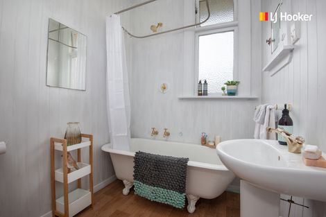 Photo of property in 1 Mure Street, Mosgiel, 9024