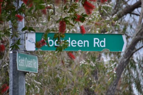 Photo of property in 2/42 Aberdeen Road, Campbells Bay, Auckland, 0620