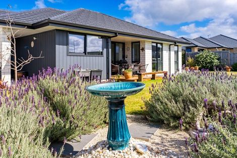 Photo of property in 4 Te Taniwha Road, One Tree Point, 0118
