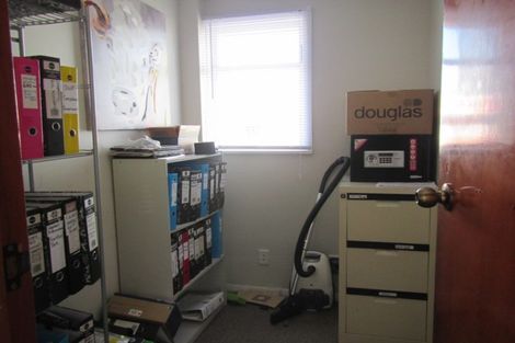 Photo of property in 2 Takahe Street, Frankton, Hamilton, 3204