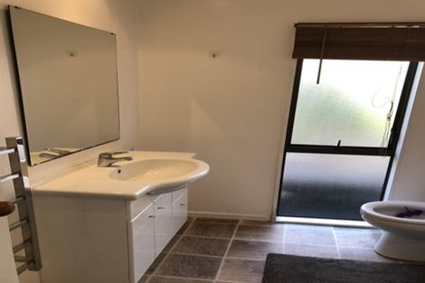 Photo of property in 3/431 East Coast Road, Mairangi Bay, Auckland, 0630