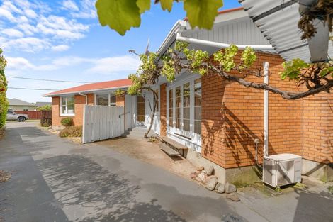 Photo of property in 11 Palmside Street, Somerfield, Christchurch, 8024