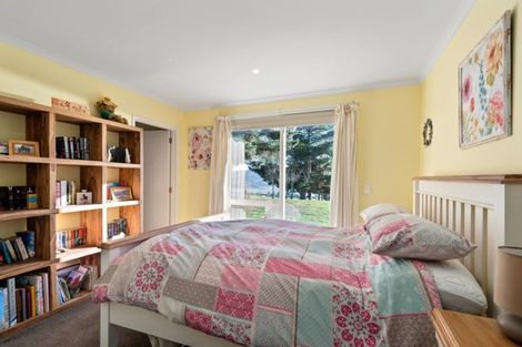 Photo of property in 2 Mount Herbert Peak Road, Diamond Harbour, 8972