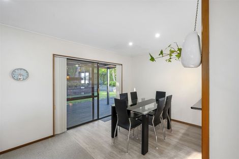 Photo of property in 3/43-53 Chivalry Road, Glenfield, Auckland, 0629