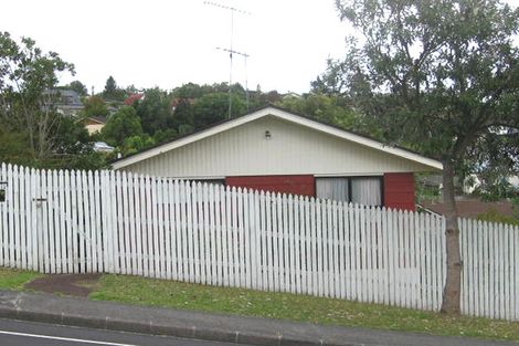 Photo of property in 22 Trias Road, Totara Vale, Auckland, 0629