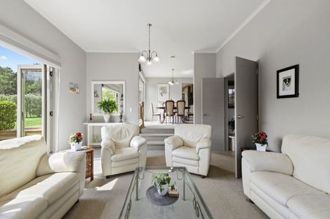 Photo of property in 28 Westminster Glen, Matakana, Warkworth, 0985