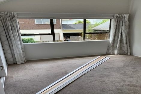 Photo of property in 1/10 Newstead Avenue, Browns Bay, Auckland, 0632