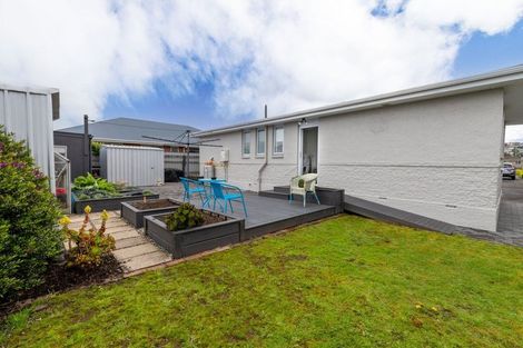 Photo of property in 141 Macandrew Road, South Dunedin, Dunedin, 9012