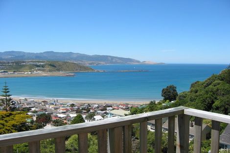 Photo of property in 4 Sunglow Avenue, Melrose, Wellington, 6023