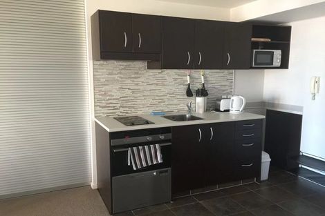 Photo of property in The Statesman Apartments, 1006/1 Parliament Street, Auckland Central, Auckland, 1010