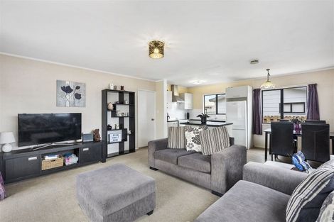 Photo of property in 1/12 Aurea Avenue, Pakuranga, Auckland, 2010