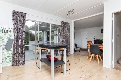 Photo of property in 3 Heretaunga Road, Maharahara, Dannevirke, 4972