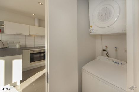 Photo of property in 7e/60 Masons Road, Oteha, Auckland, 0632