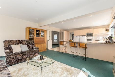 Photo of property in 31 Lanyon Place, Whitby, Porirua, 5024