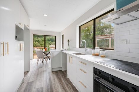 Photo of property in 148 Lynn Road, Bayview, Auckland, 0629