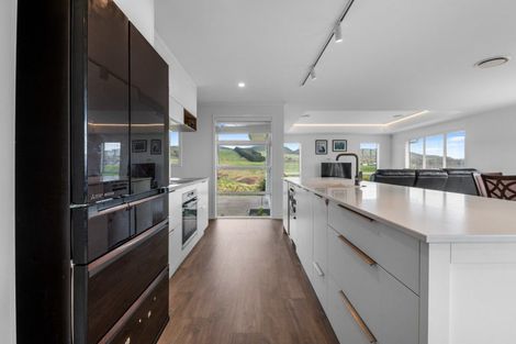 Photo of property in 21 Kohekohe Drive, Owhata, Rotorua, 3010