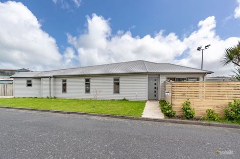 Photo of property in 2 Mandel Mews, Waiwhetu, Lower Hutt, 5010